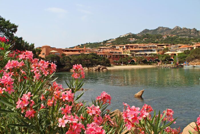 Porto Cervo. Alojamiento en la Costa Esmeralda