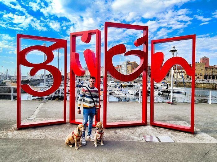 Letrero Gijón. Que ver en Gijón