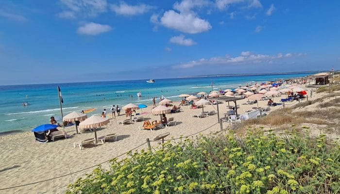 Playa Es Arenals Formentera
