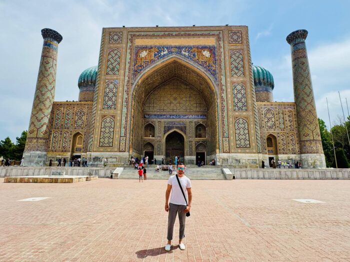 Plaza Registán, Samarcanda. Seguro de viaje Uzbekistán.