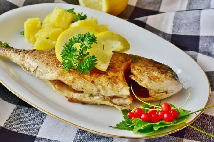 Pescado fresco. Gastronomía en Cala Figuera.
