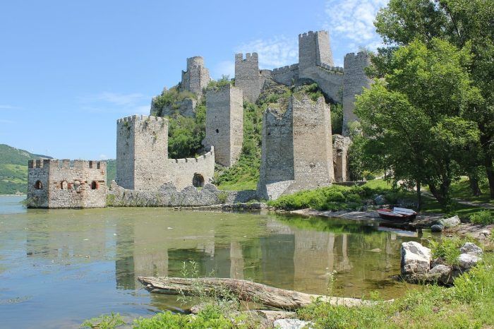 Fortaleza de Golubac. Seguro de viaje a Serbia Fortaleza de Golubac. Seguro de viaje a Serbia