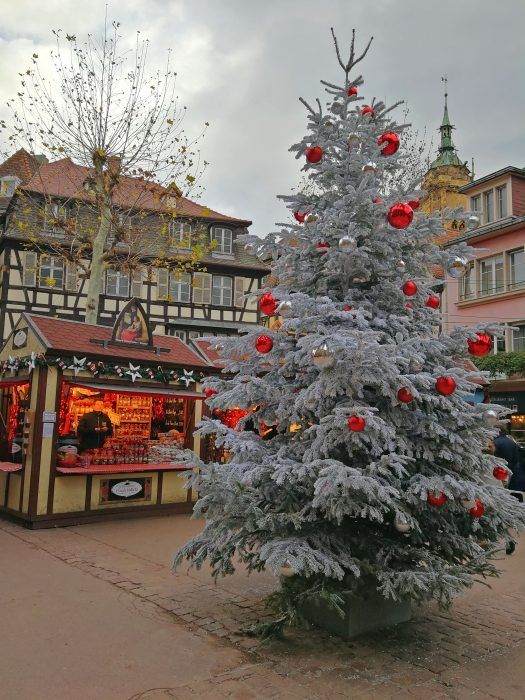 Mercadillo navideño Plaza de los Dominicos, Colmar