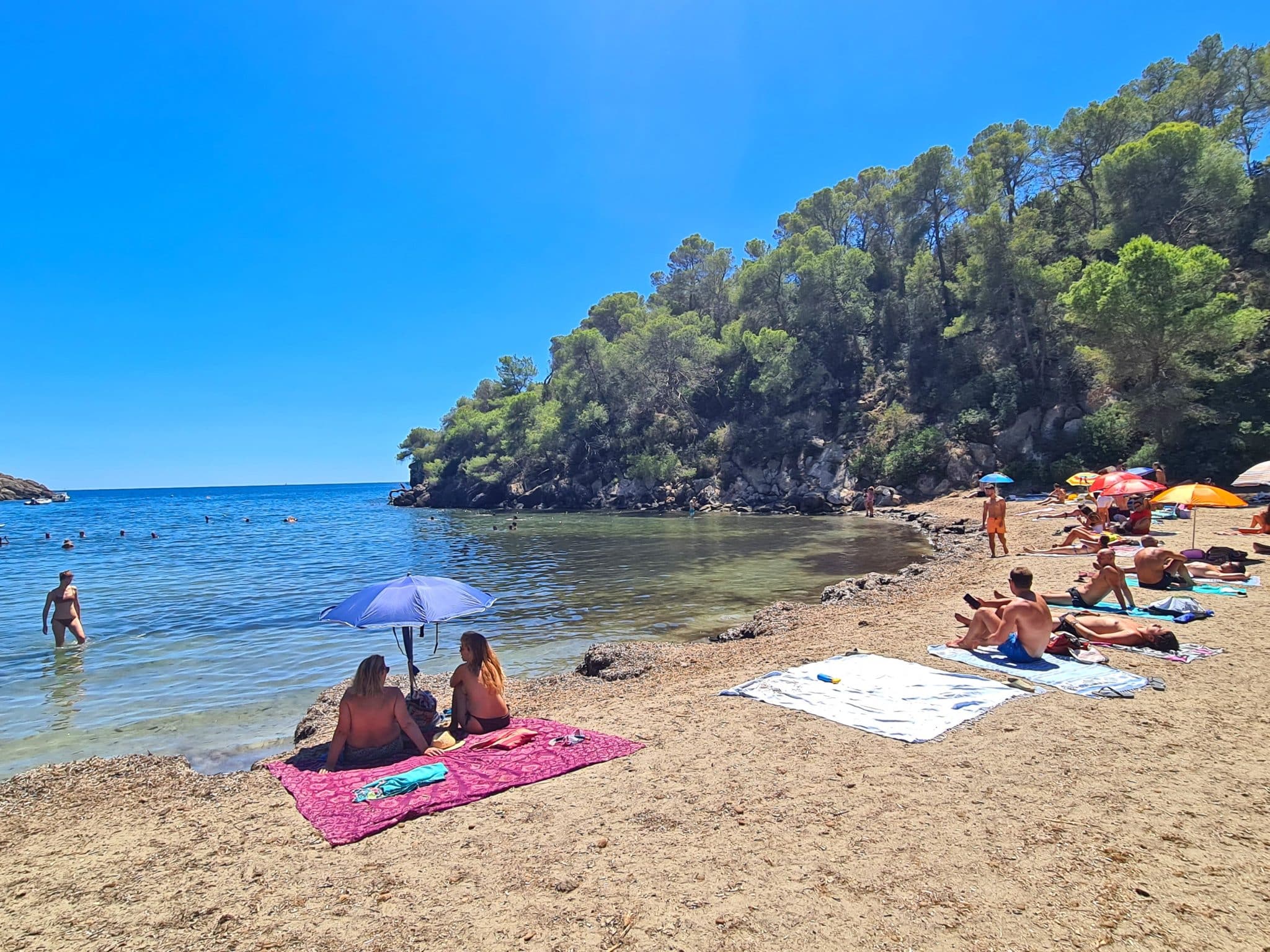 cala-mastella-ibiza-gu-a-completa