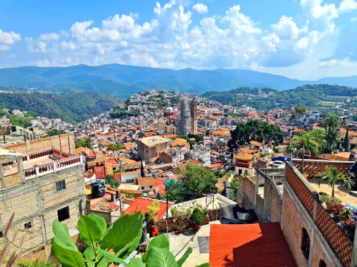 Vistas de Taxco desde la Iglesia de Guadalupe