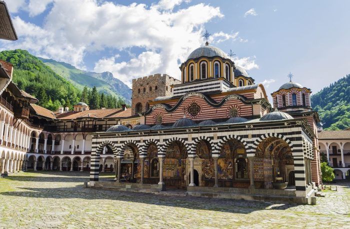 Monasterio de Rila. Seguro de viaje para Bulgaria Monasterio de Rila. Seguro de viaje para Bulgaria