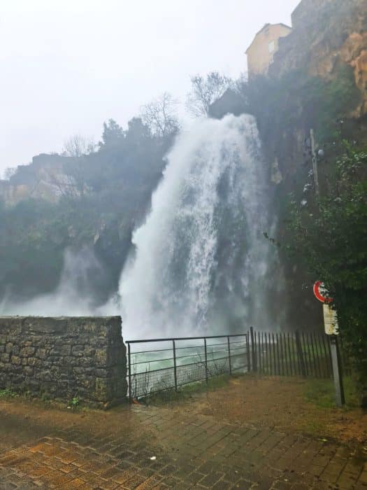 Cascada de Salles-la-Source. Qué ver cerca de Conques