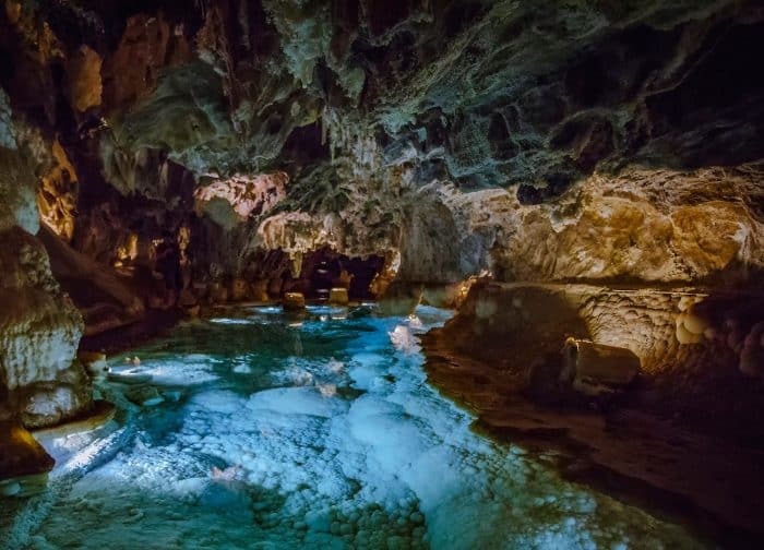 Aracena, gruta de las Maravillas. Donde alojarse en Huelva Aracena, gruta de las Maravillas. Donde alojarse en Huelva
