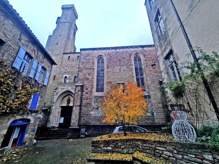 Iglesia de Saint Michel. Qué ver en Cordes sur Ciel