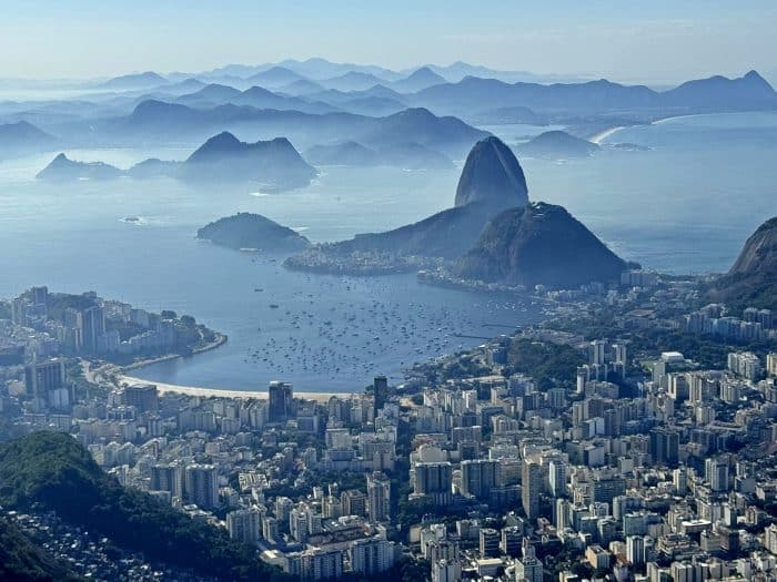 Vistas desde el Cristo Redentor en Río de Janeiro