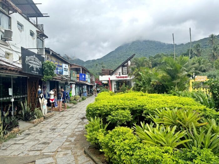 Vila do Abraão. Dónde domir en Ilha Grande, Brasil