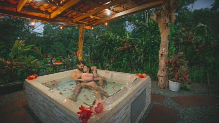 Hotel Rancho Cerro Azul. Dónde alojarse en La Fortuna
