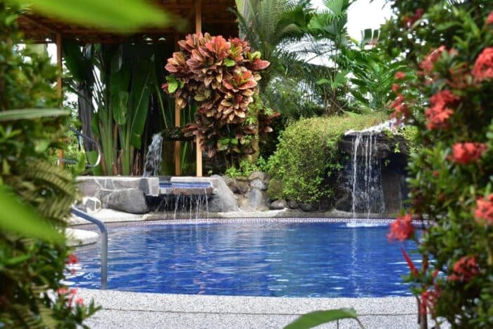 Hotel Roca Negra del Arenal. Donde alojarse en La Fortuna