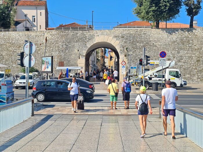 Puente Gradi Most, Ciudad Nueva. Zonas donde alojarse en Zadar
