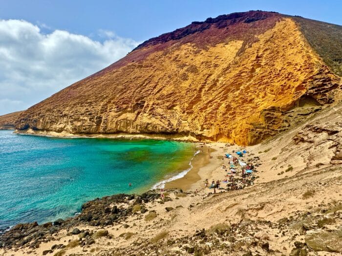 Playa Montaña Amarilla (Playa La Cocina). Qué ver en La Graciosa