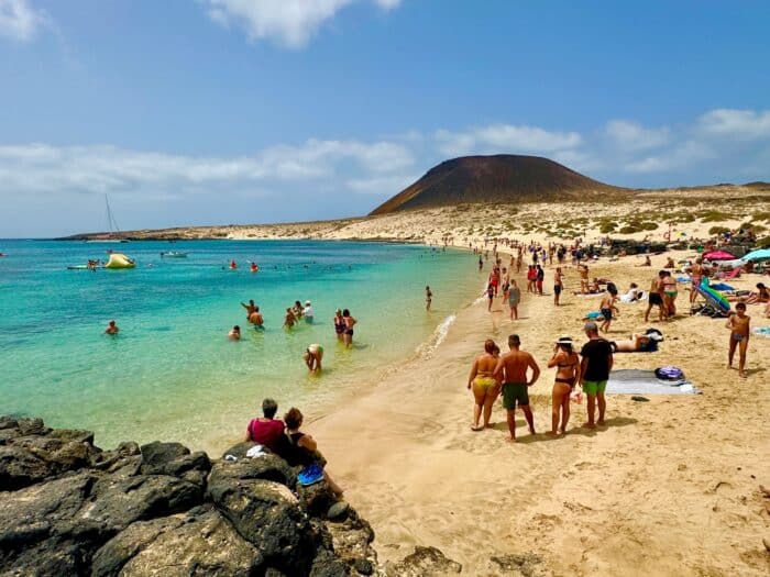 Playa La Francesa. Visitas que hacer en La Graciosa
