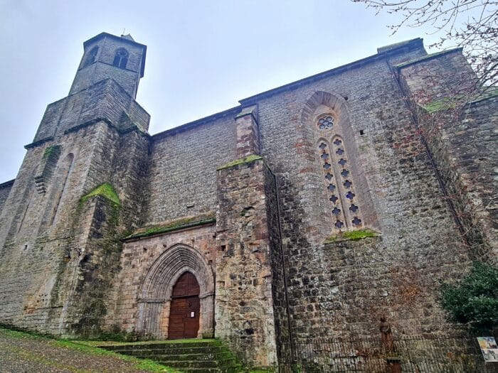 Iglesia San Juan Evangelista. Qué ver en Najac