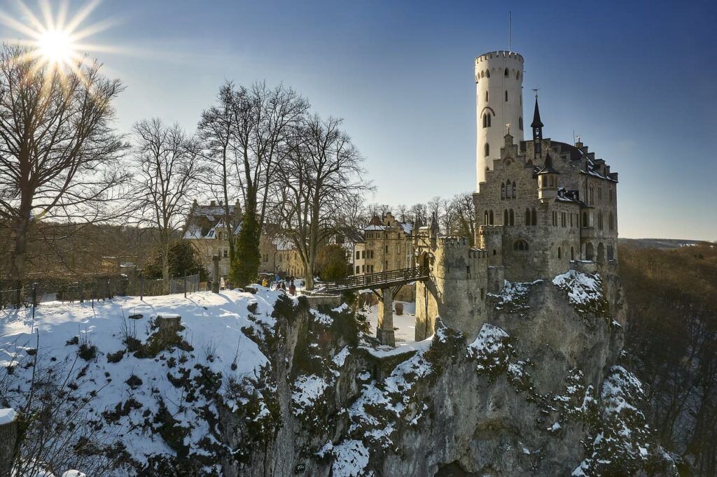 Castillo de Liechtenstein. Mejores seguros de viaje a Liechtenstein