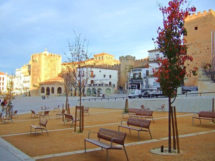 Plaza Mayor. Dónde dormir en Cáceres
