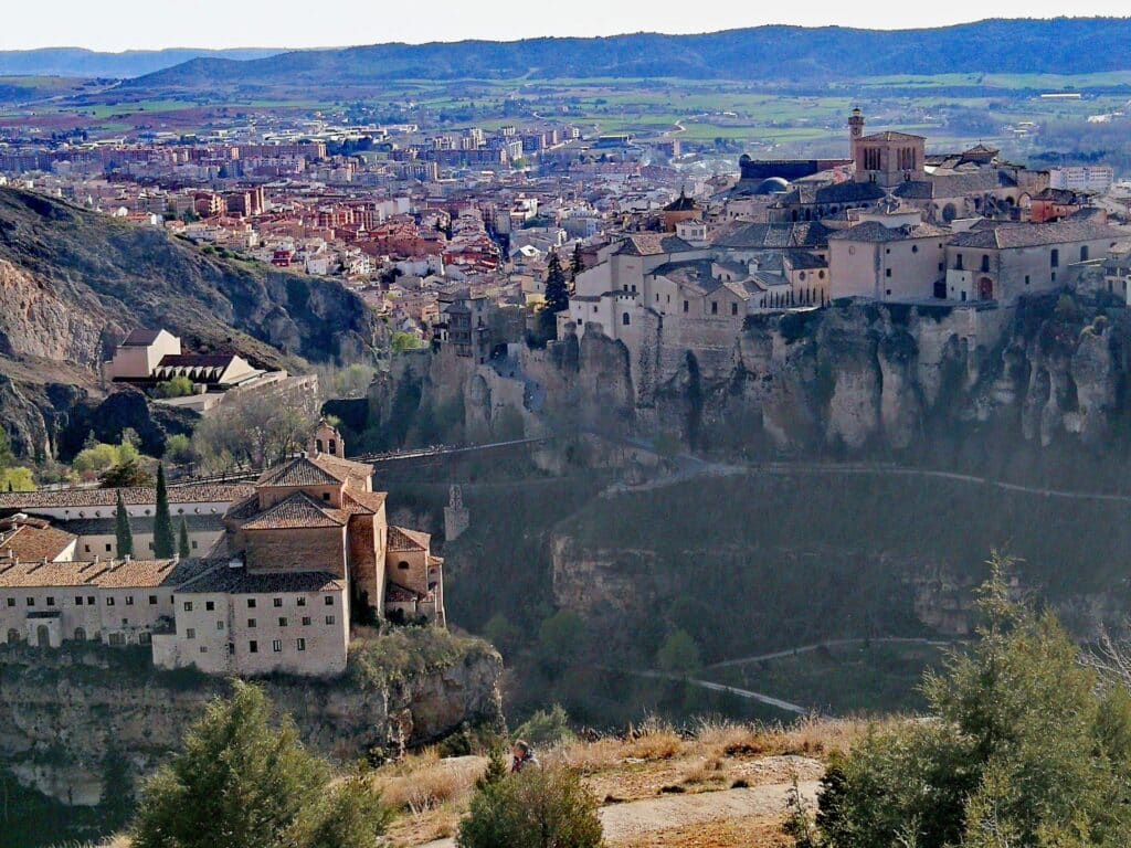 Ciudad de Cuenca. Mejores zonas donde alojarse en Cuenca