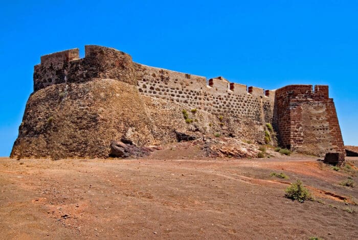 Castillo de Santa Bárbara. Qué ver en Teguise