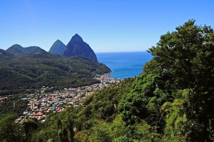 Montañas Pitons. Seguro de viaje a Santa Lucía