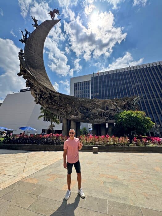 Monumento a la Raza. Qué ver en Medellín