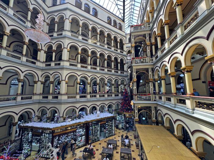 Centro Comercial Palacio Nacional. Qué visitar en Medellín