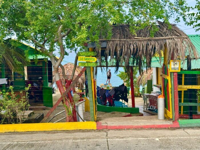 Bahía del Cove. Dónde dormir en San Andrés