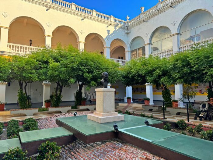 Facultad de Economía. Qué visitar en Cartagena de Indias