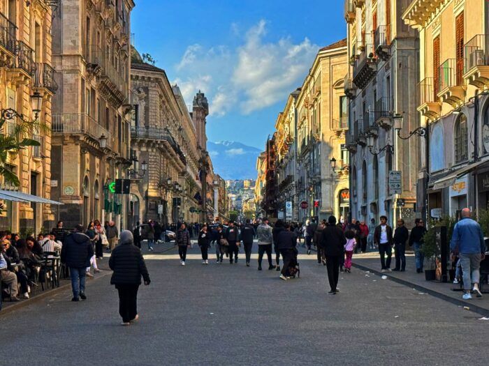 Via Etna. Qué ver en Catania