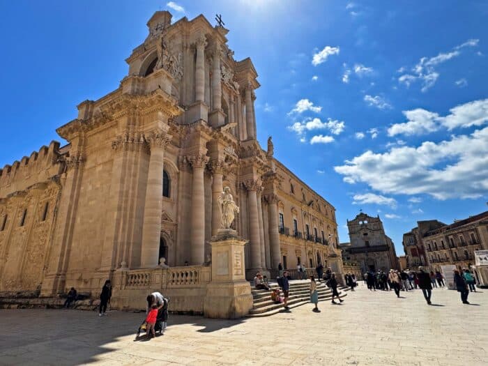 Plaza del Duomo. Qué visitar en Siracusa