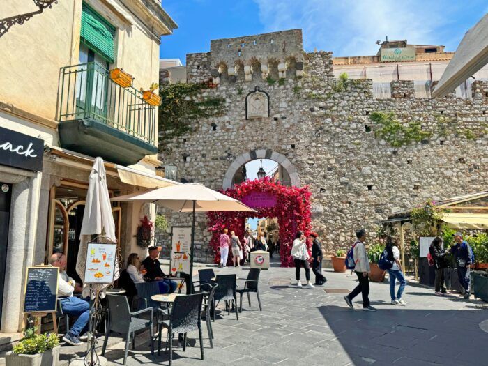 Porta Catania. Qué visitar en Taormina