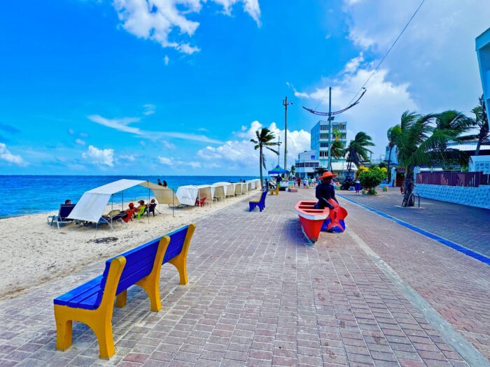 Paseo marítimo San Andrés. Mejores excursiones en San Andrés
