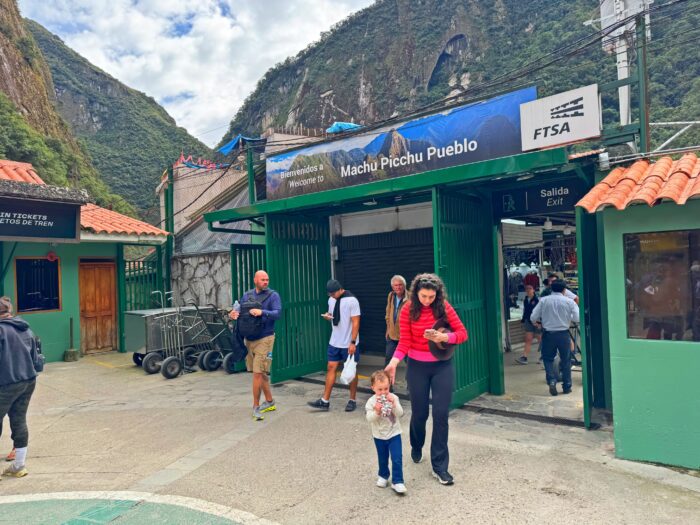 Estación de trenes. Dónde alojarse en Aguas Calientes