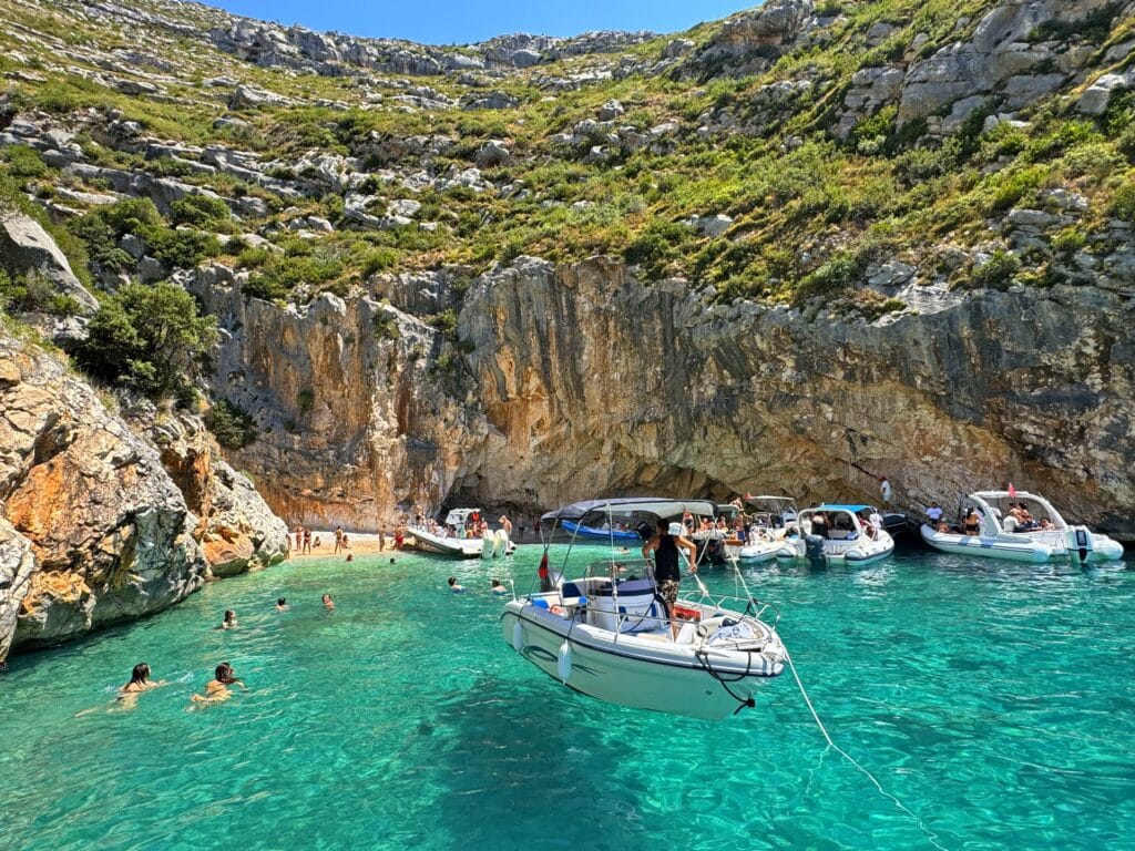 Riviera Albanesa. Experiencia con el seguro de viaje AXA en Albania