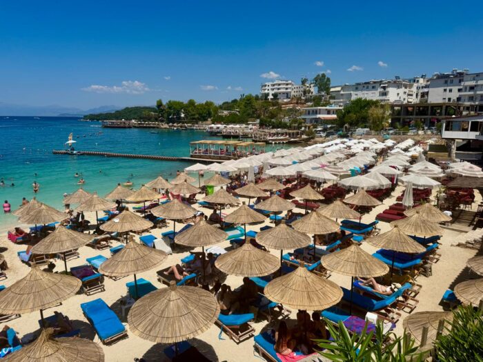 Beach Club. Qué hacer en Ksamil