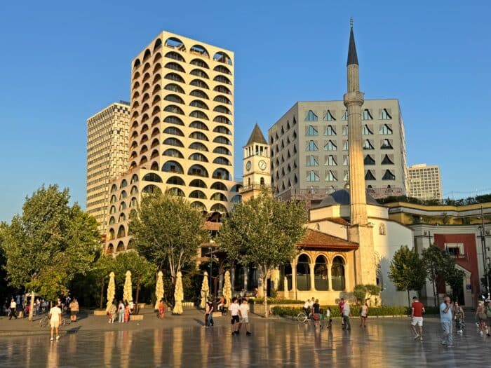 Mezquita Et'hem Bey. Qué ver en Tirana